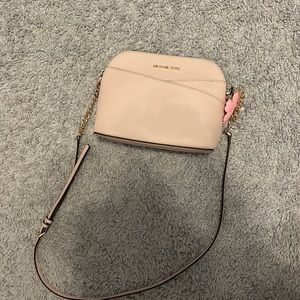 Micheal kors purse pink